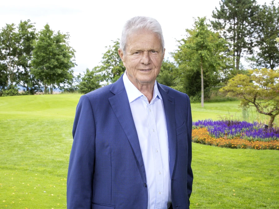 Portrait von Dietmar Hopp